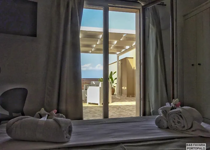 Favara Rooms
